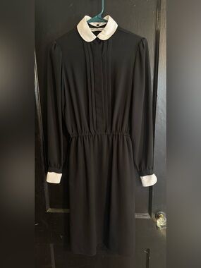 VINTAGE Ms. Chaus Hong Kong black and white collared dress